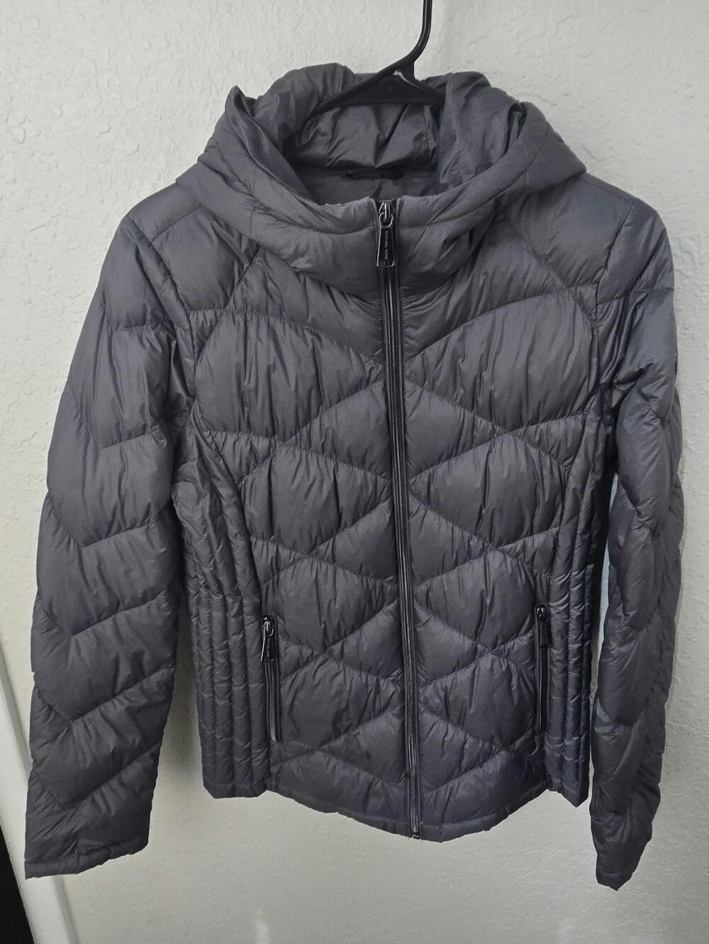 Michael Kors Dark Gray Quilted Hooded Down Puffer Jacket - Size Small